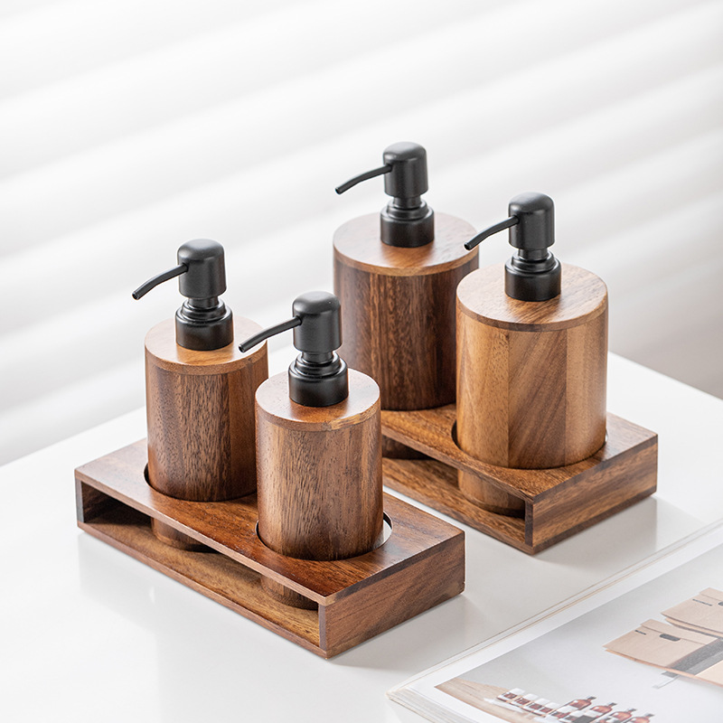 Puste butelki z drewna orzecho – Luxury Skincare Tray recenzja i cena