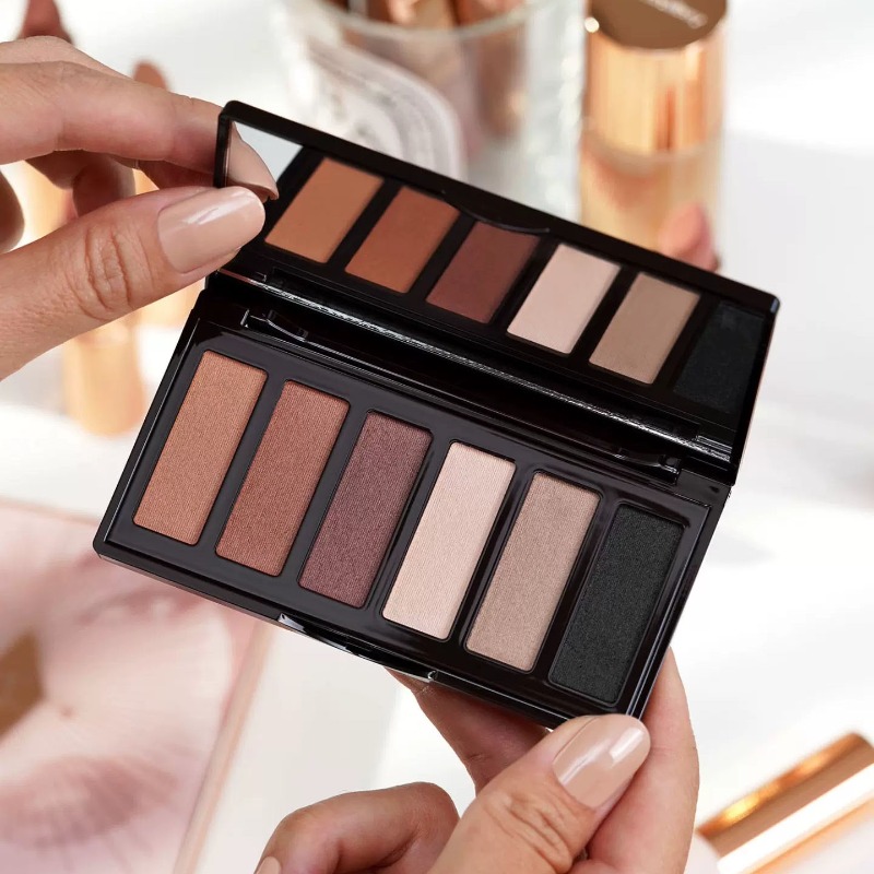 Luksusowa paleta cieni do powi – Luxury Skincare And Makeup Brands recenzja i cena